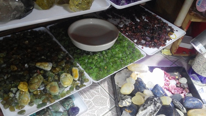 đá phong thủy thiên nhiên