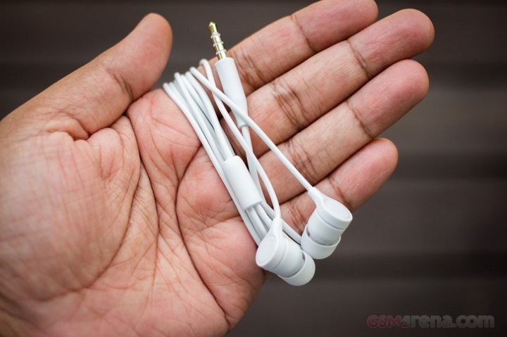 Sforum - Trang thông tin công nghệ mới nhất gsmarena_010-1-1 Trên tay và trải nghiệm nhanh Google Pixel 3a XL: Pixel 3 XL phiên bản "giá rẻ" có gì đặc biệt?  