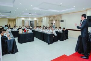 Huan Luyen Marketing Cho Cong Ty My Pham1