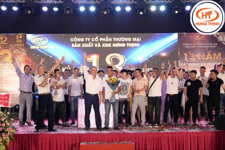hung thinh sinh nhat 13