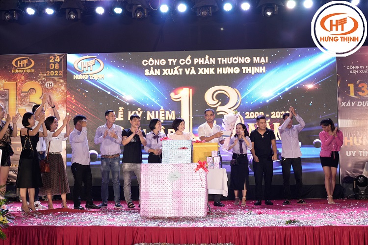 hung thinh sinh nhat 27