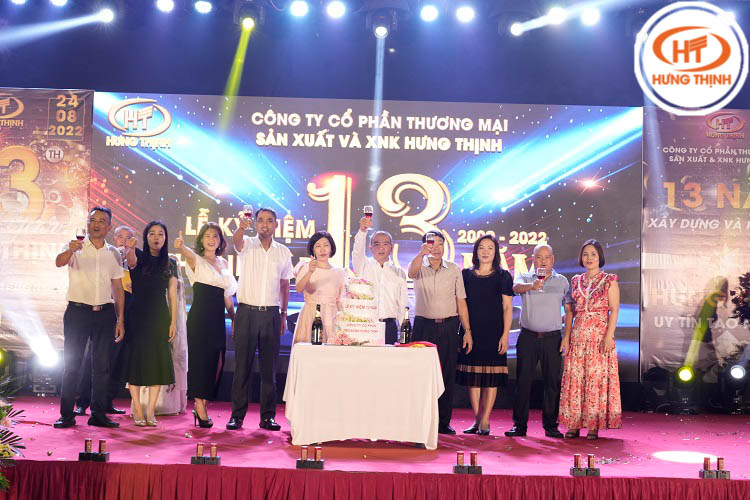 hung thinh sinh nhat 6