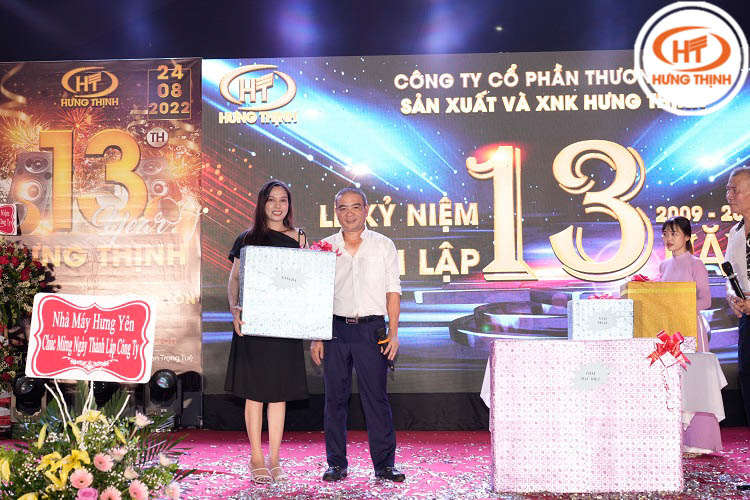 hung thinh sinh nhat 8