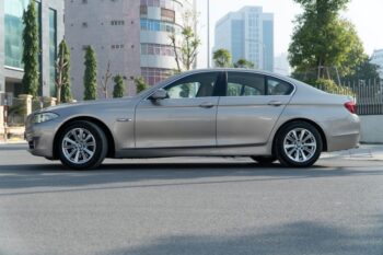 bmw-520i-2012-1-350x233-1