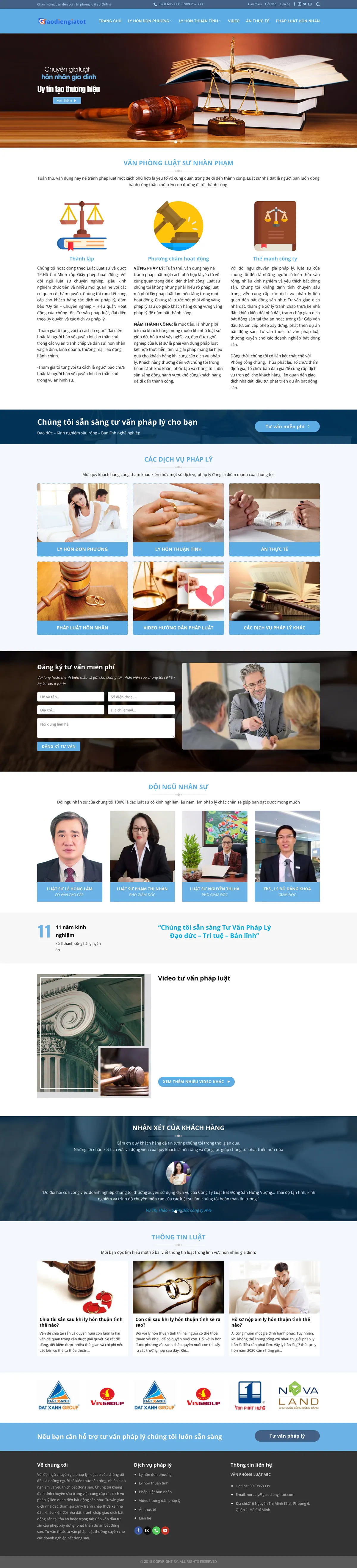 Màn hình đầu mẫu website luật sư hôn nhân gia đình tông xanh dương