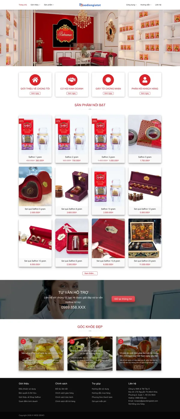Màn hình đầu mẫu website saffron với banner showroom và logo giữa menu